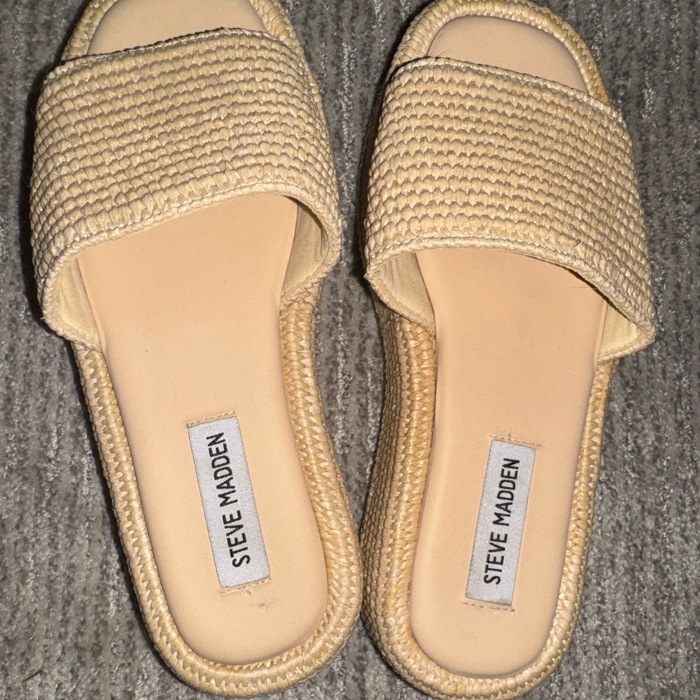 Steve Madden Beige Woven Slide Sandals